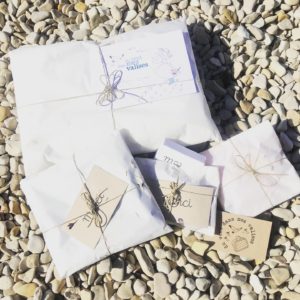 ©duventdansmesvalises - confetti de fleurs françaises
