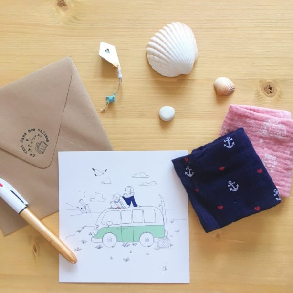 carte poétique illustrée le joli combi père et fils face à la mer avec kite surf et van - du vent dans mes valises