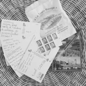 rehabiliter-les-cartes-postales-avec-de-la-papeterie-francaise-illustree-avec-poesie-du-vent-dans-mes-valises