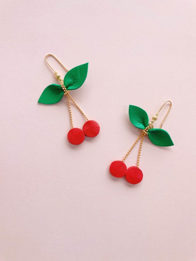 Boucles d'oreilles pendantes cerises originales