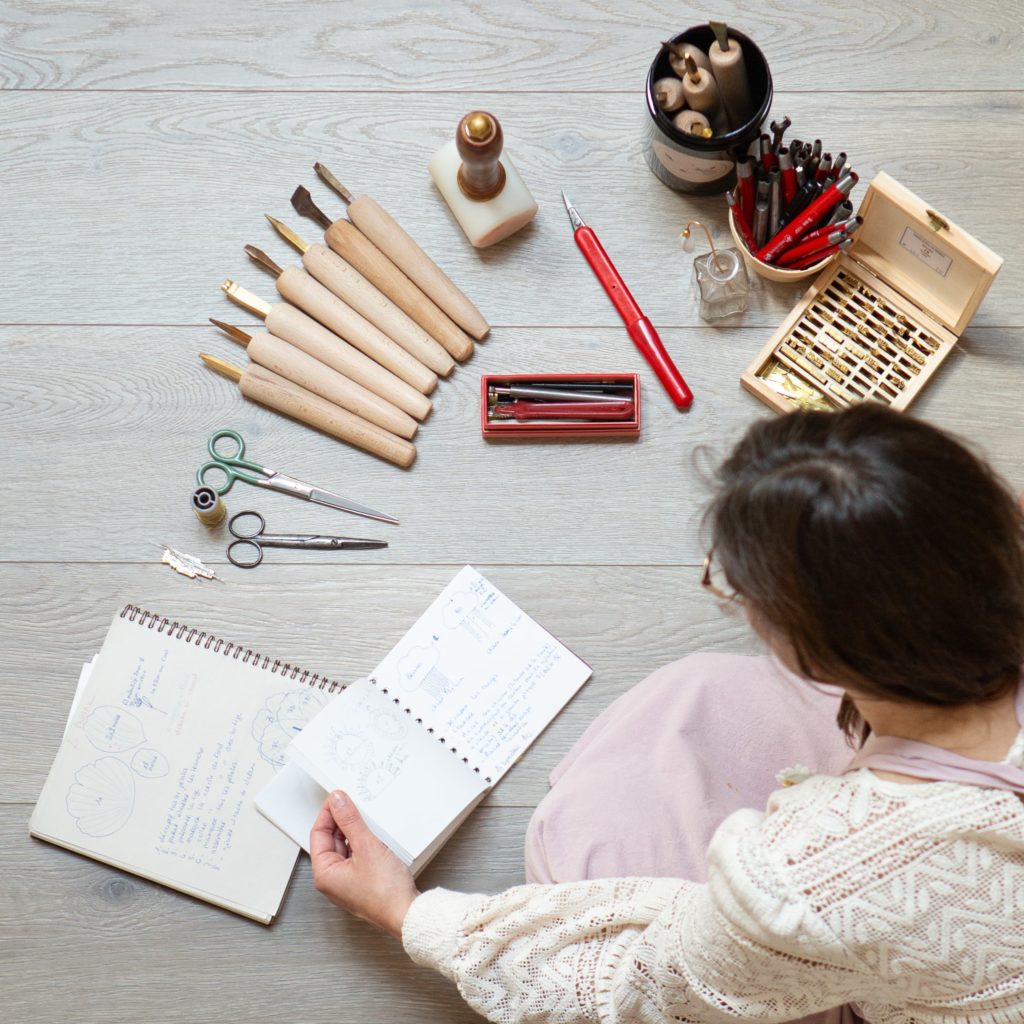 Portrait de Camille Doutriaux-Poulet, créatrice de la marque Du Vent dans mes Valises