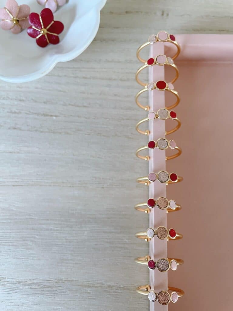 10 bagues Confetti en cuir surcyclé, compositions uniques, édition limitée