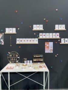 scénographie papillons poétiques pour Salon des Métiers d’Art à Liévin
